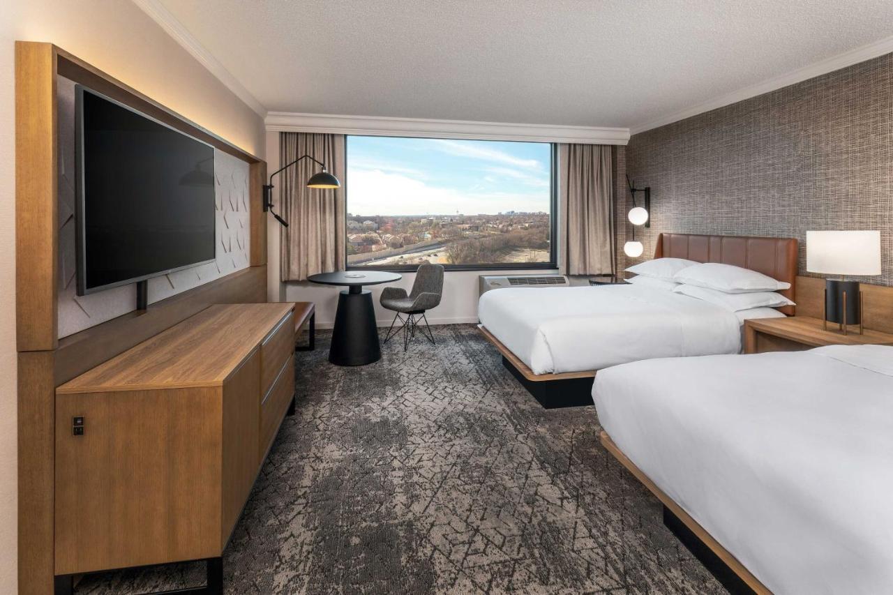 Club level, Guest room, 2 Double, City view, Main