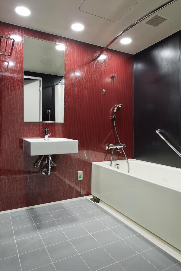 Accessible Twin Room - Non-Smoking