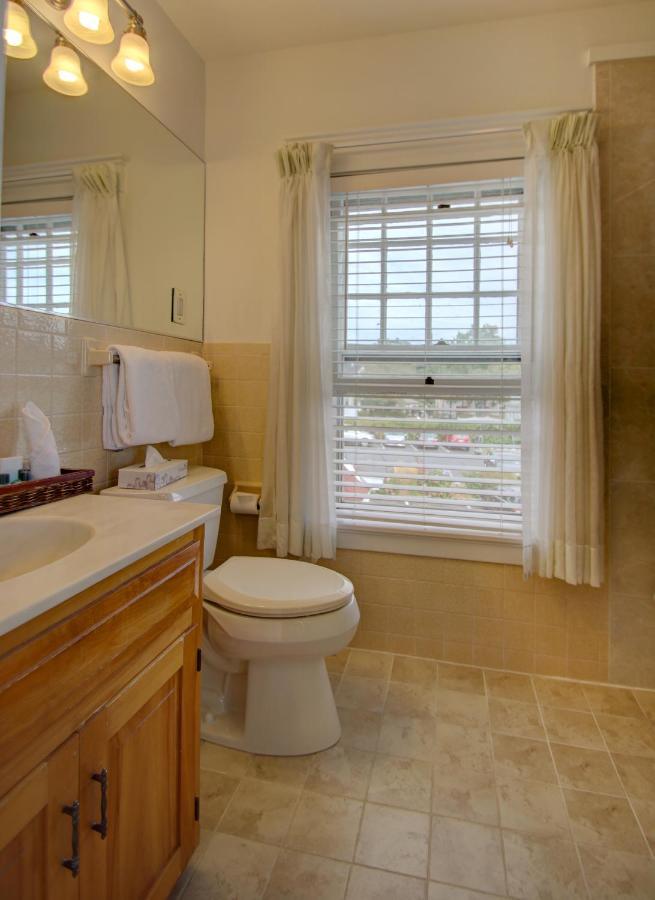 King Room with Balcony and View - Main Inn Building,1687492972:JPEG