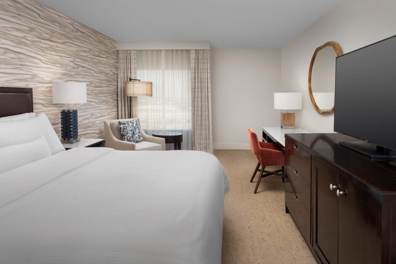 Guest Room, 1 King