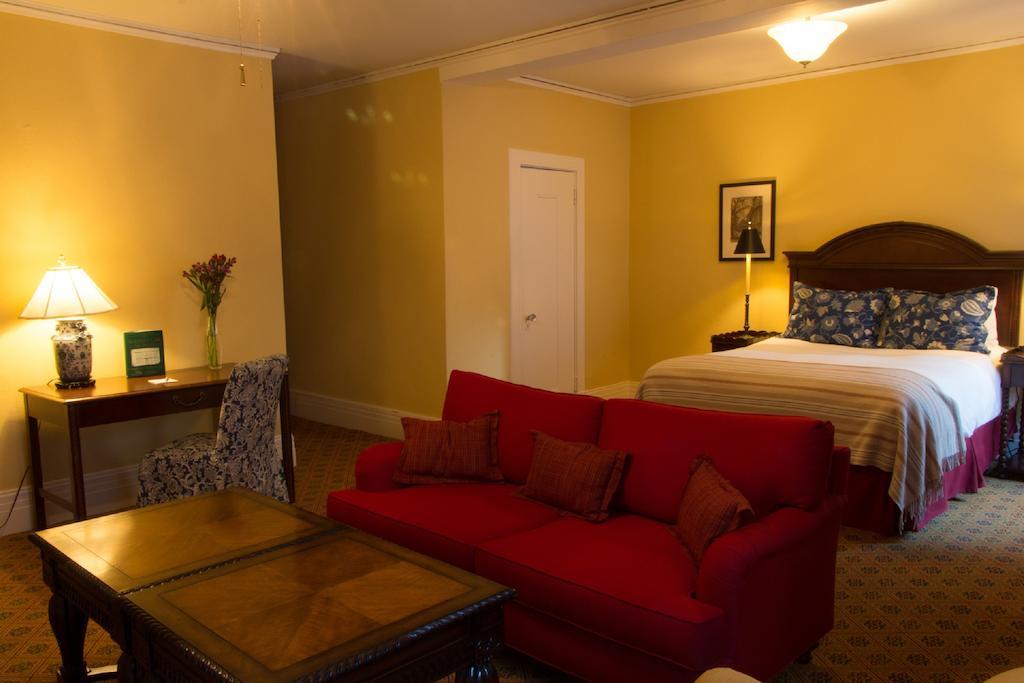 Queen Suite