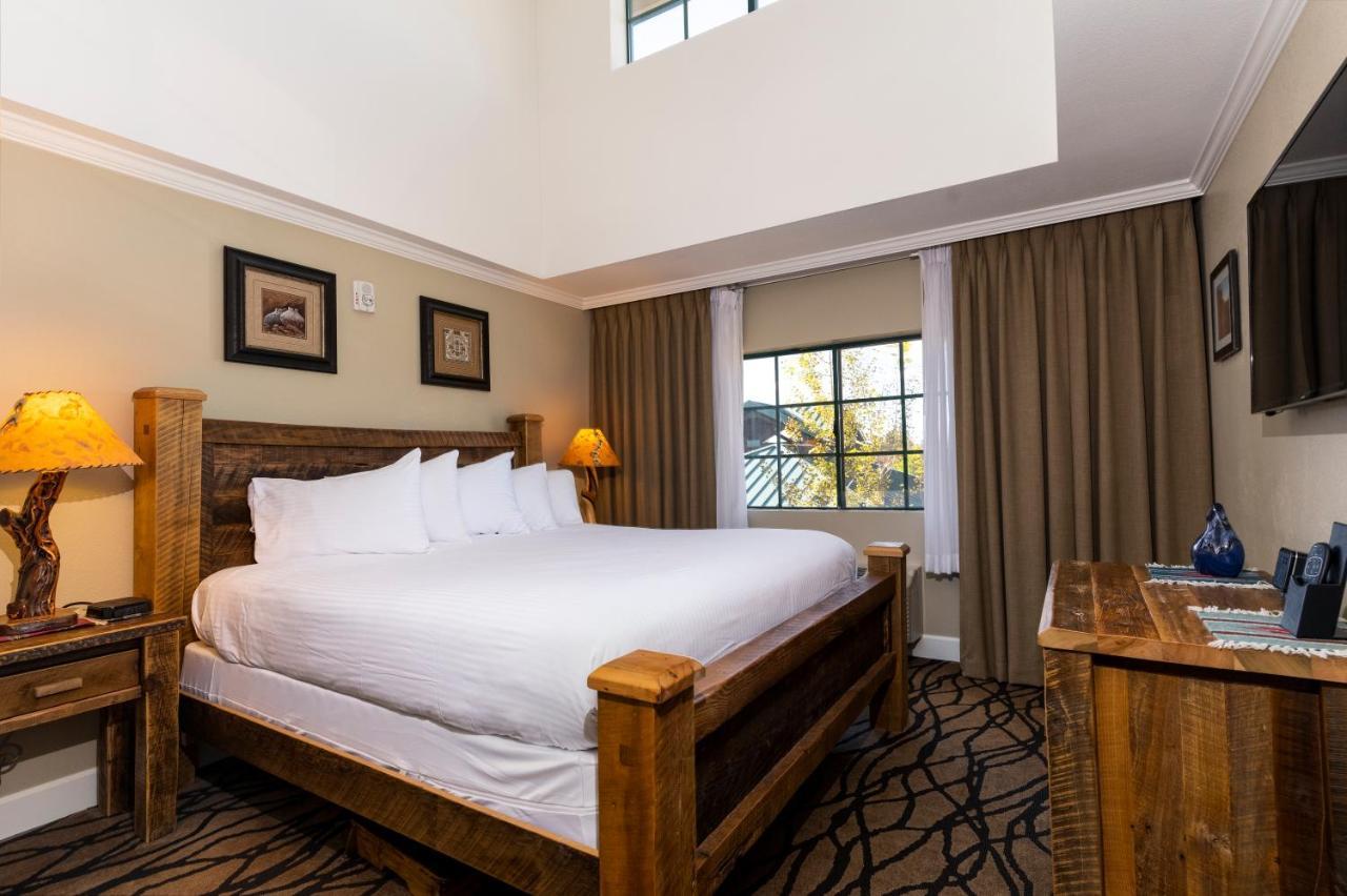 Two-Bedroom Suite