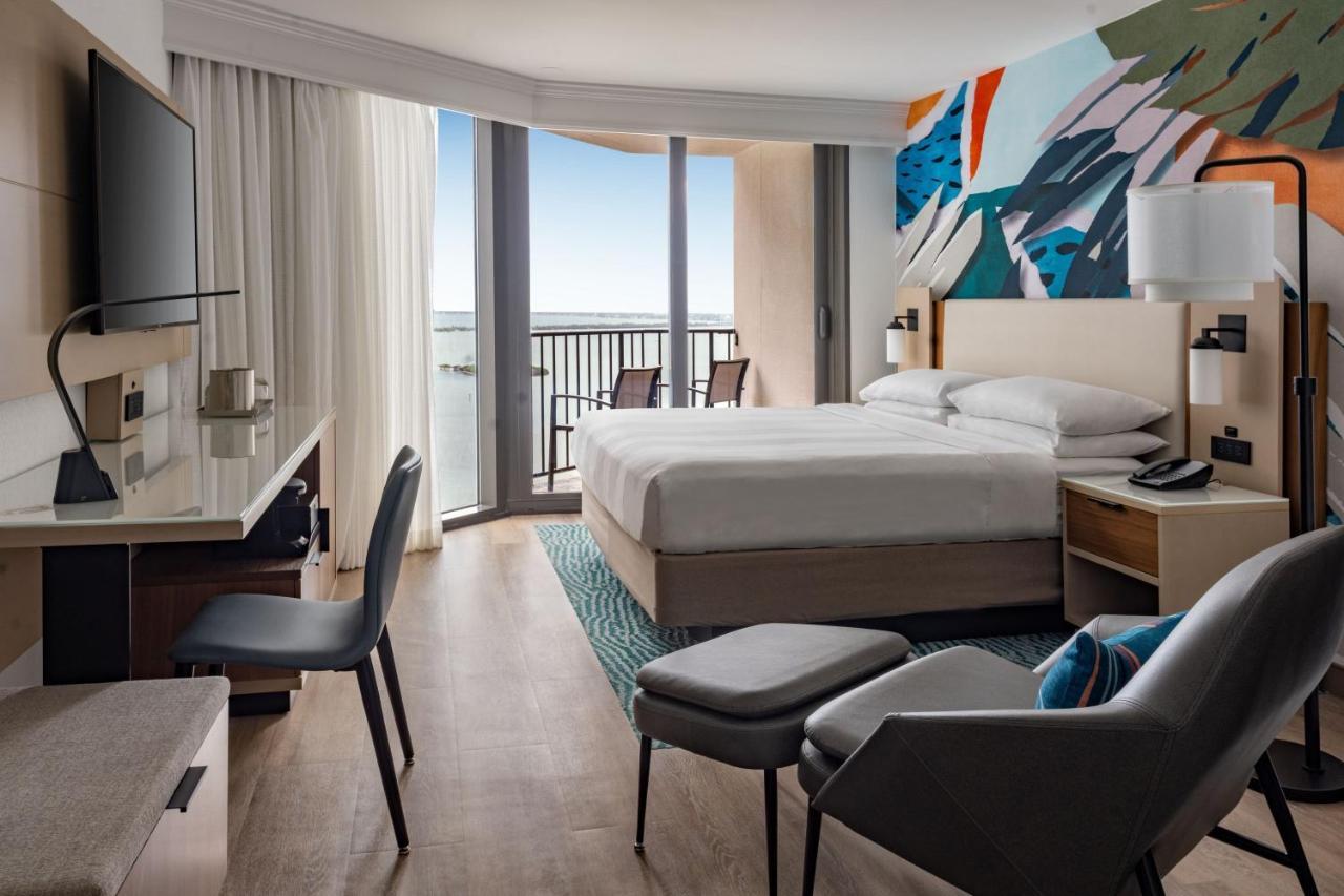 King Room with Partial Bay View