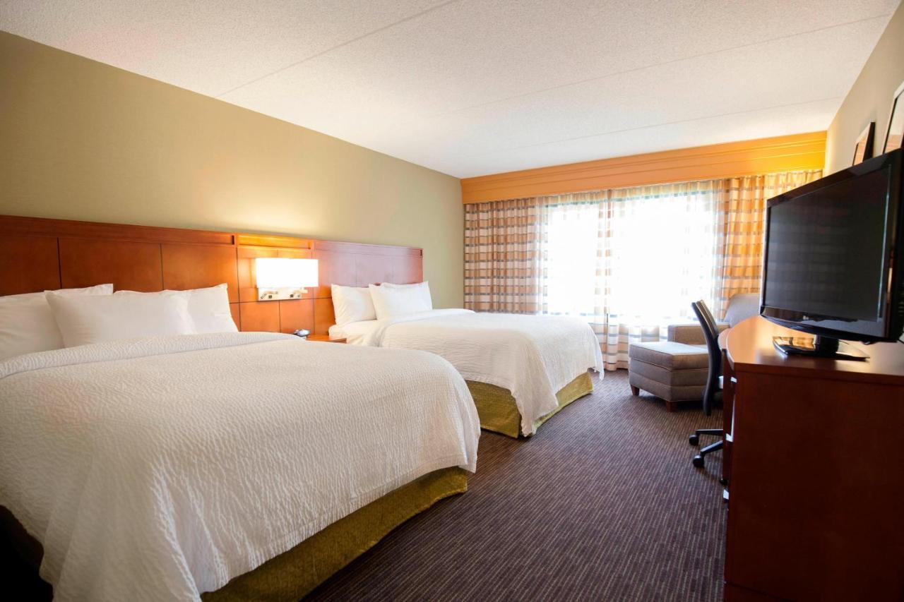 Queen Room with Two Queen Beds