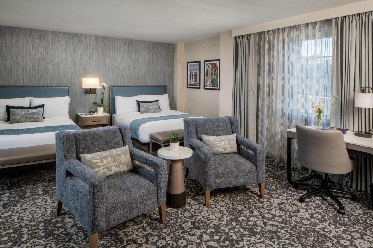 Junior Suite, 2 Queen Beds,1632991647:JPEG