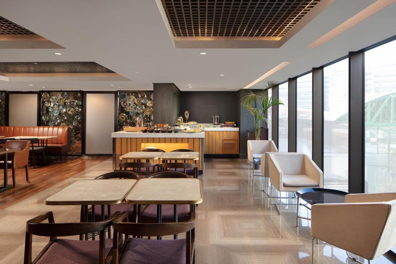 Premium Corner Room with Lounge Access,1585500888:JPEG