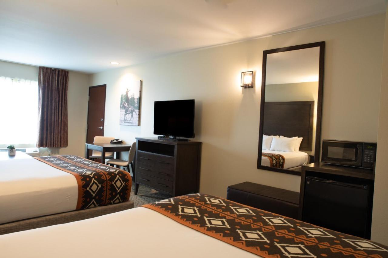 City Side 2 Queen Suite
