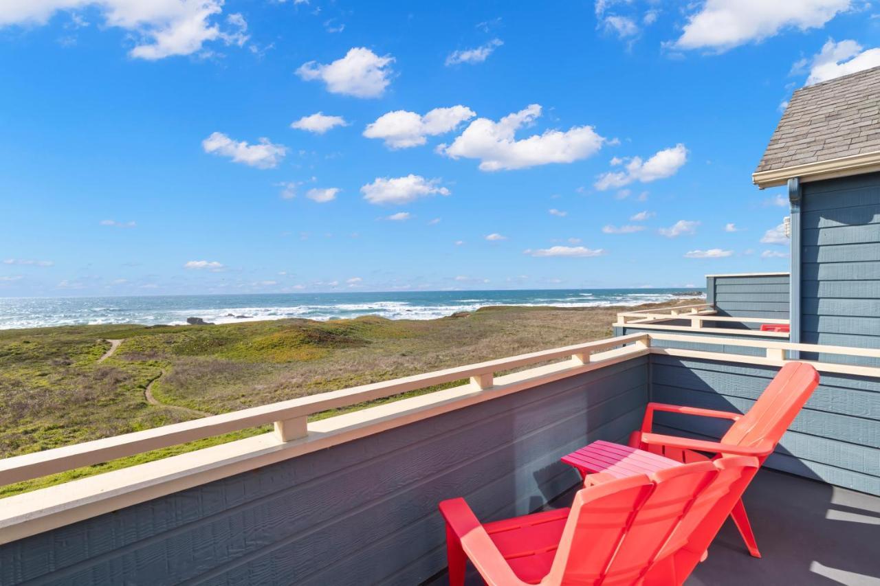 King Whirlpool Tub with Ocean View (Upstairs),1543235818:JPEG