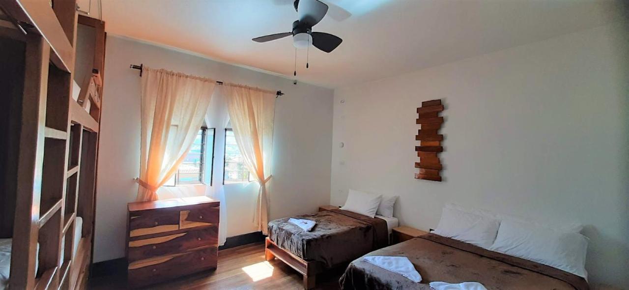 Family Room,1420949061:JPEG