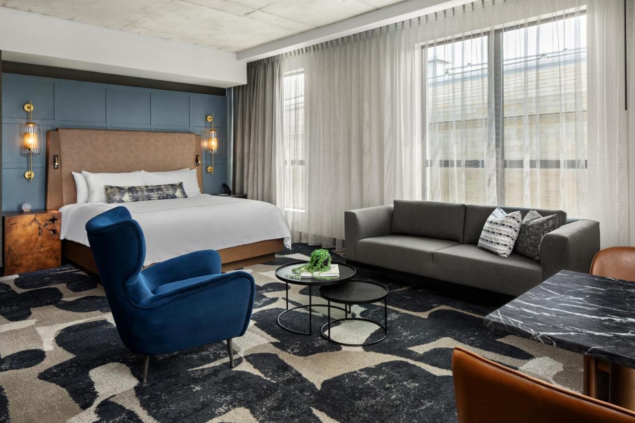 King Studio Suite