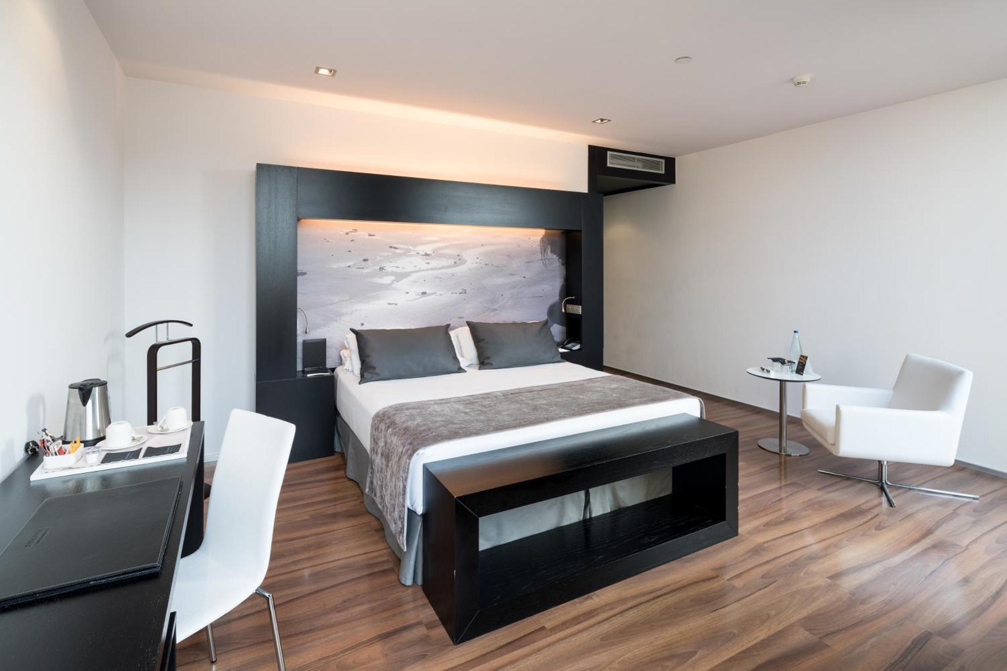Deluxe Double Room with Terrace and Private Pool