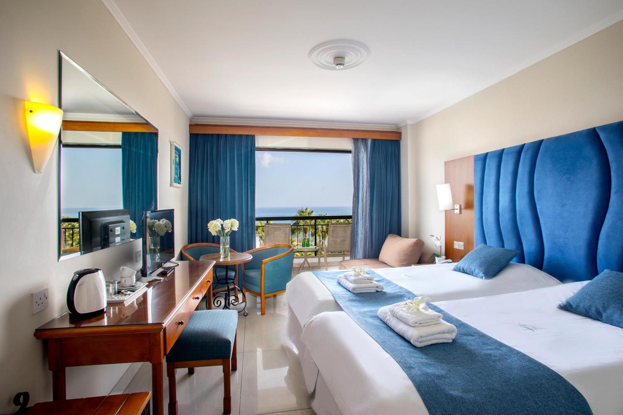 Standard Double or Twin Room with Sea View