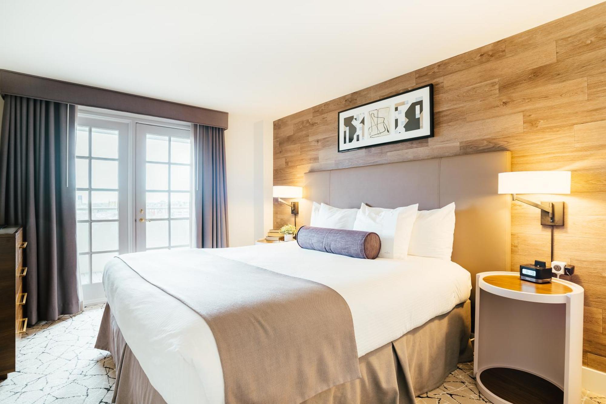 Executive King Suite