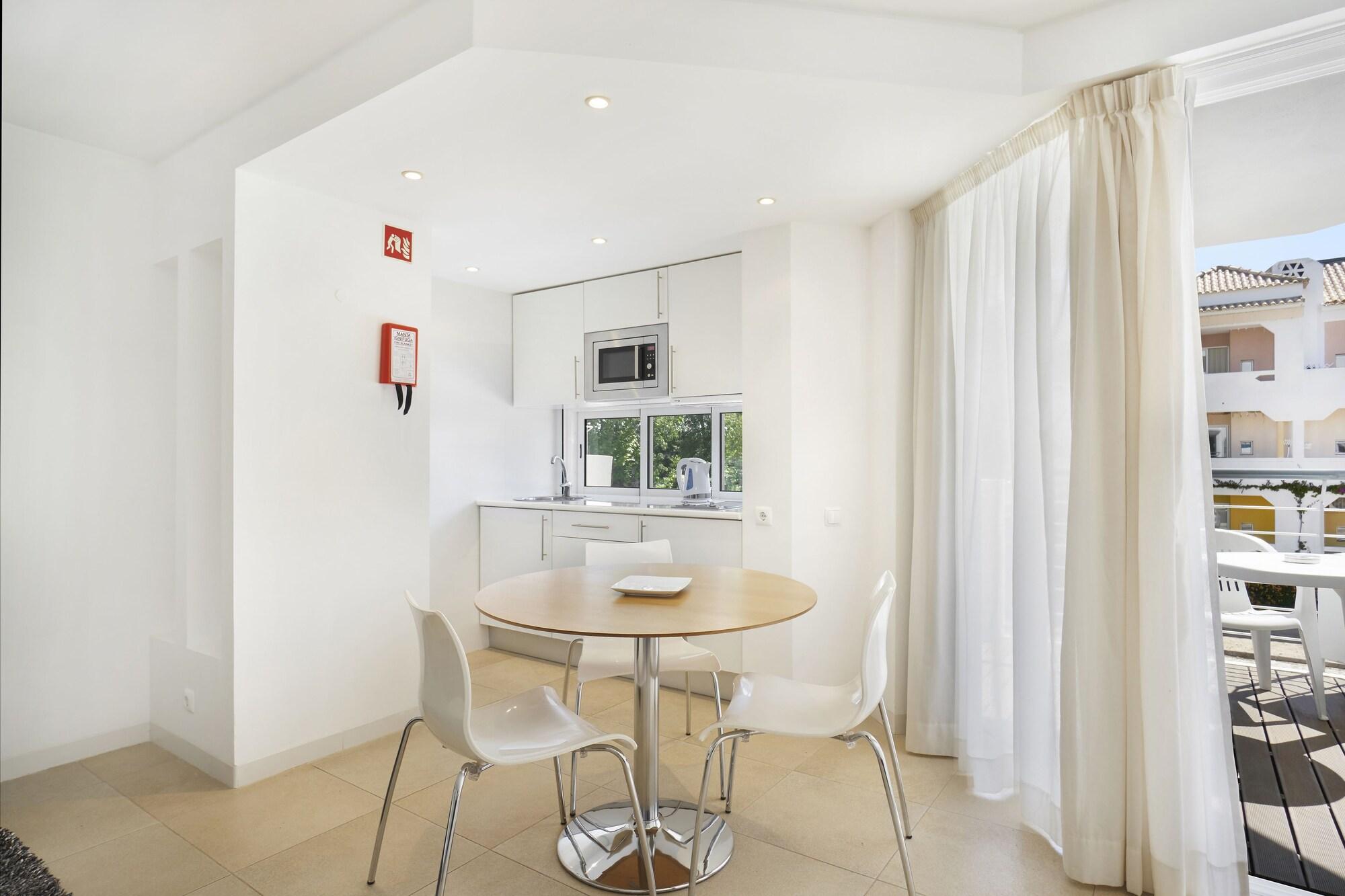 Superior Studio (2 Adults + 1 Child)