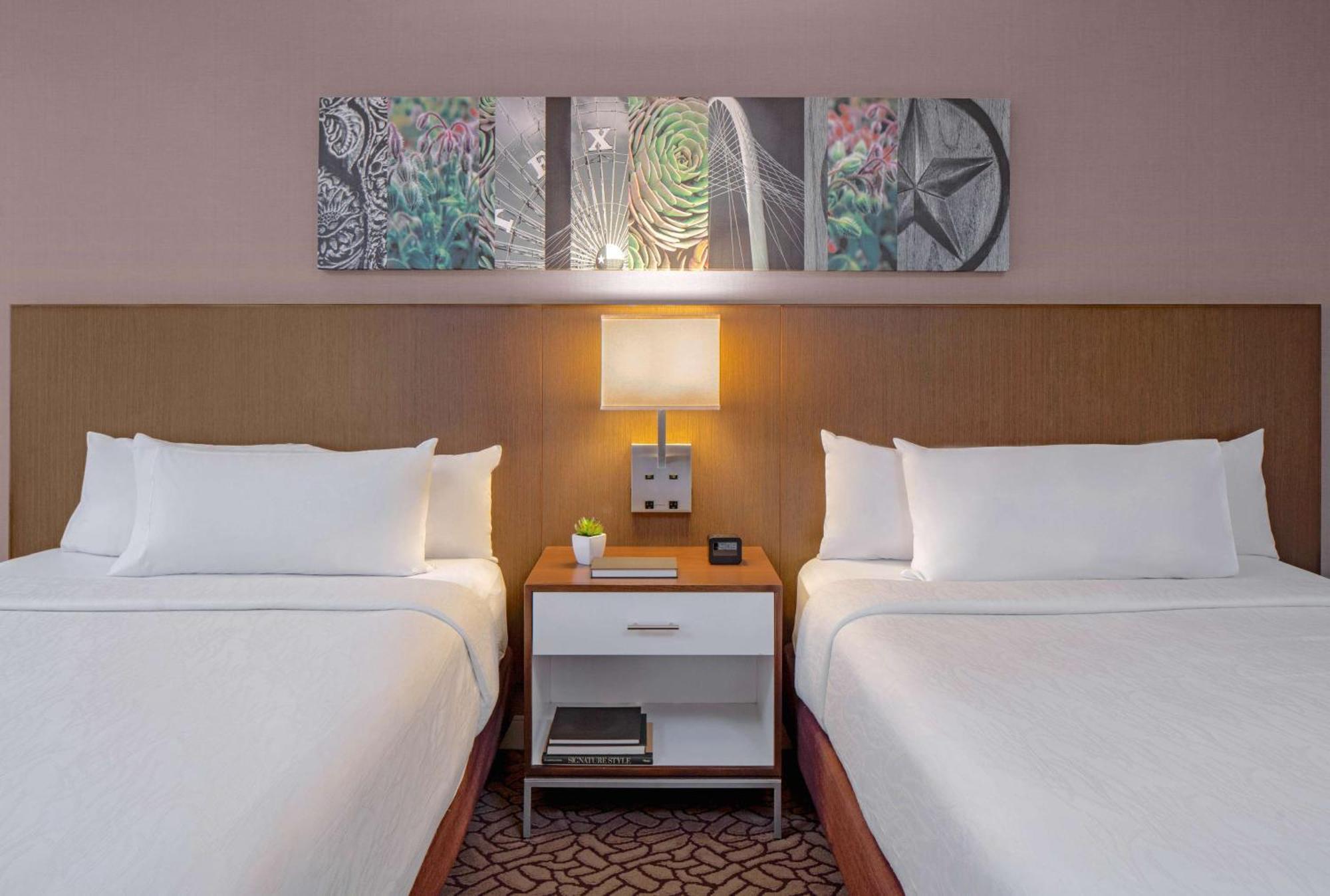 Deluxe Queen Room with Two Queen Beds,1438457641:JPEG