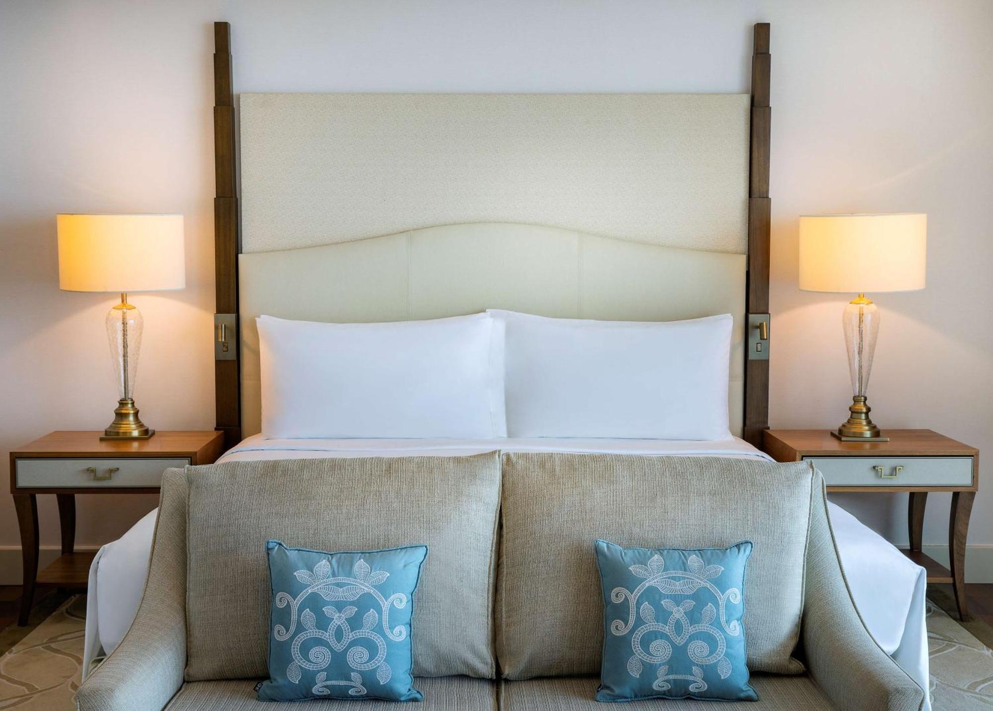 Club King Room with Sea View,1440071452:JPEG