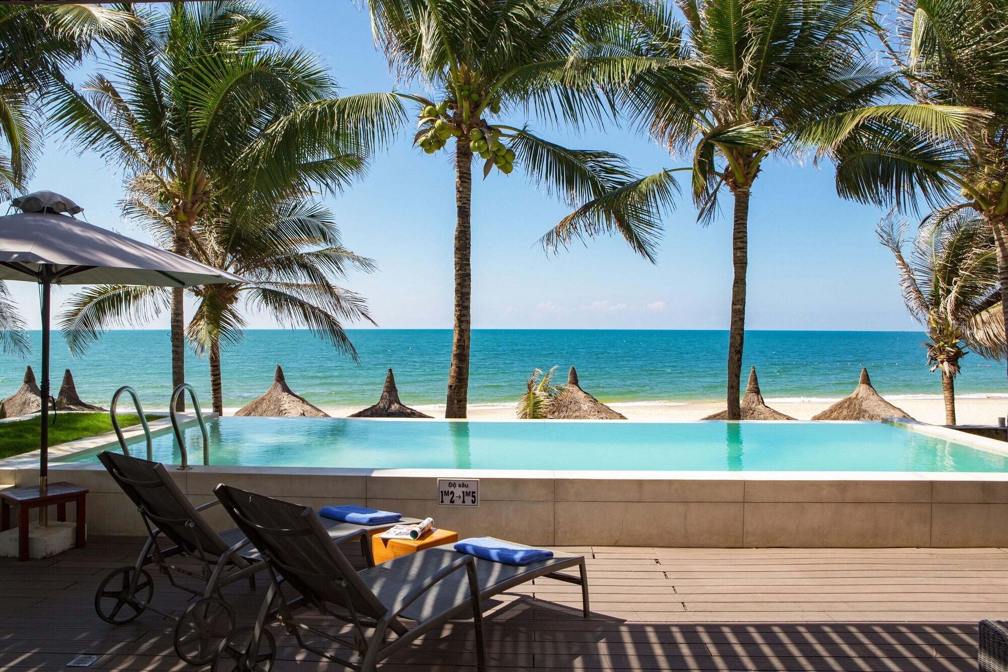 Three-Bedroom Villa - Beach Front