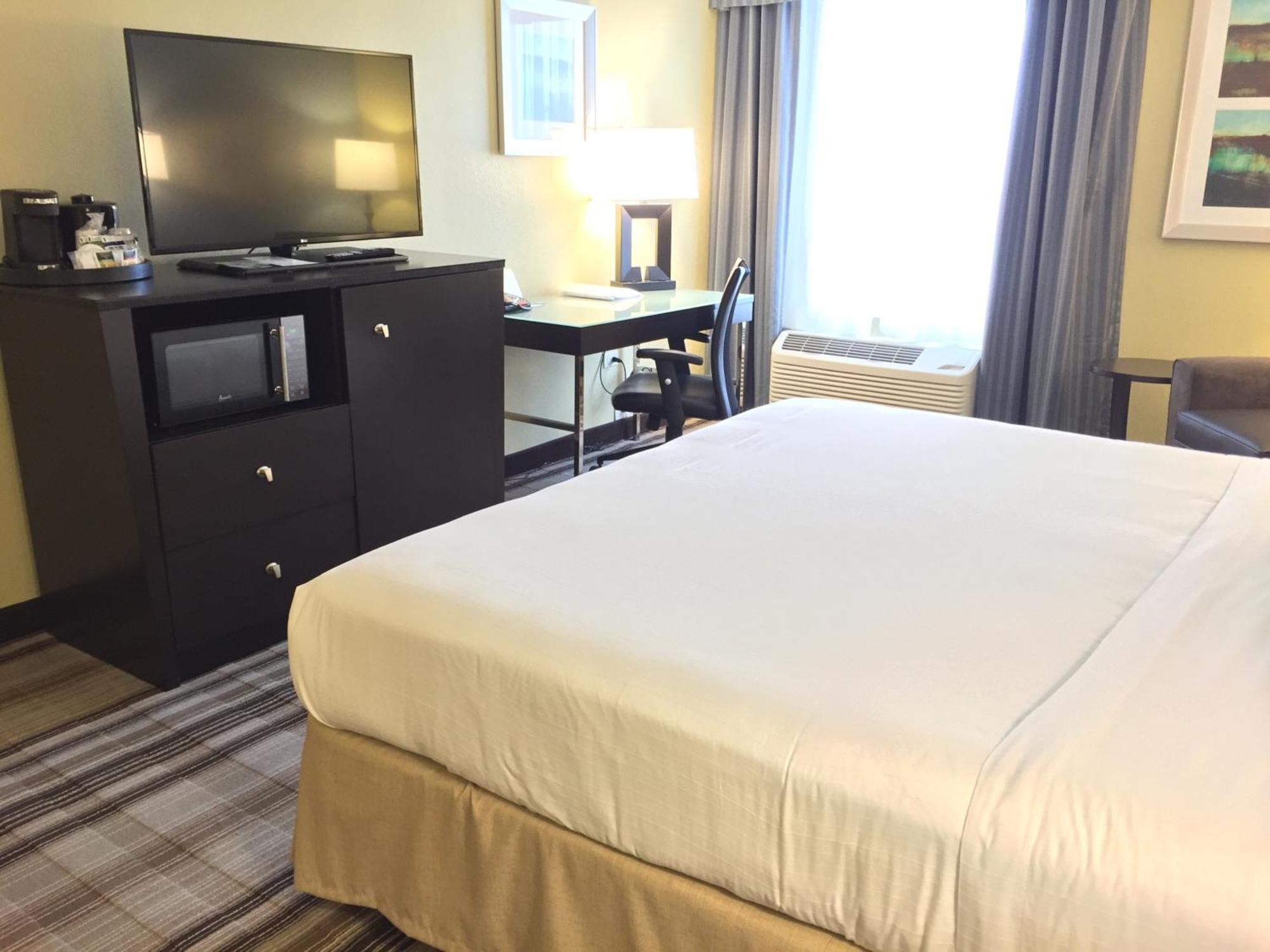 Standard King Room