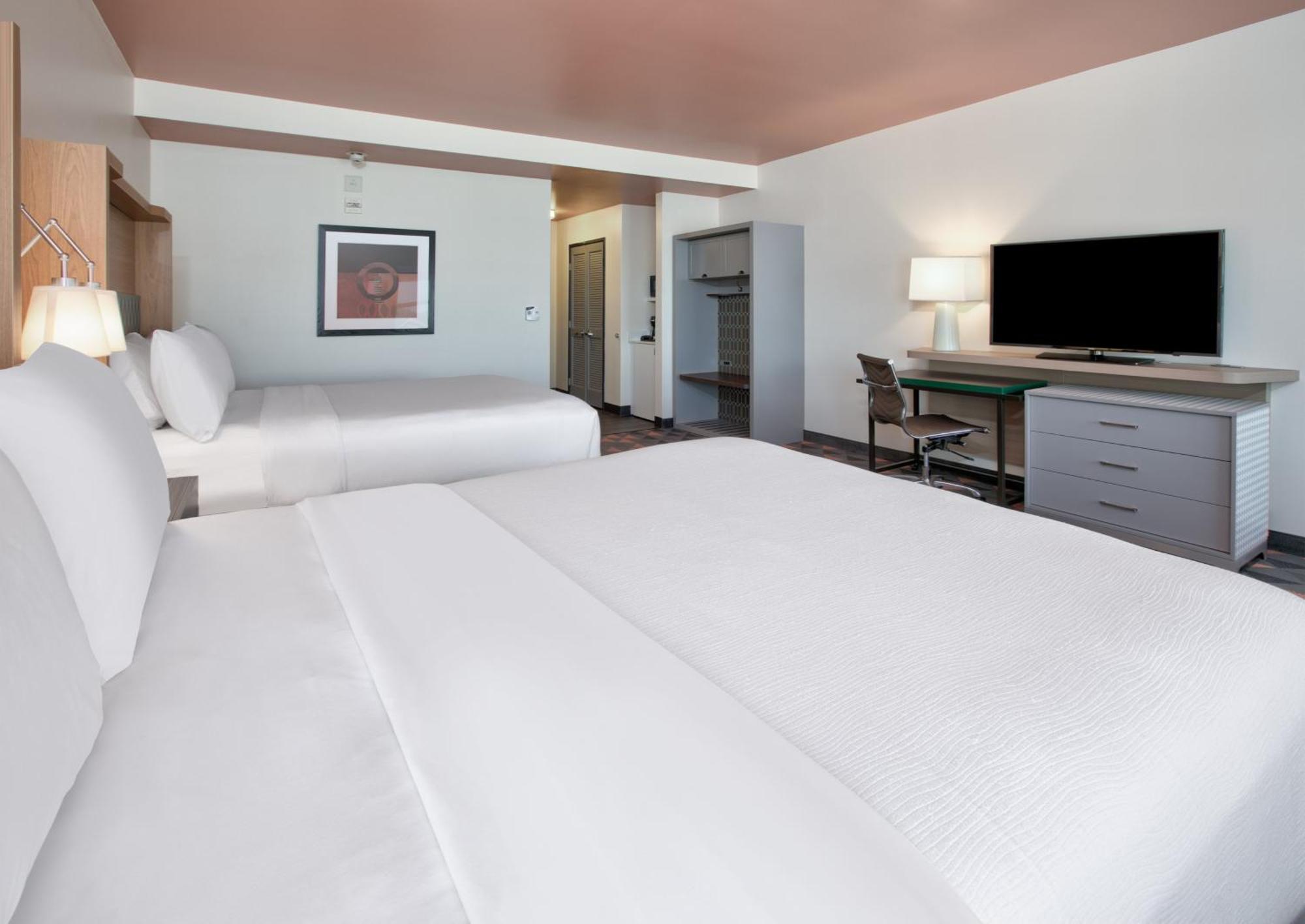 Queen Room with Two Queen Beds