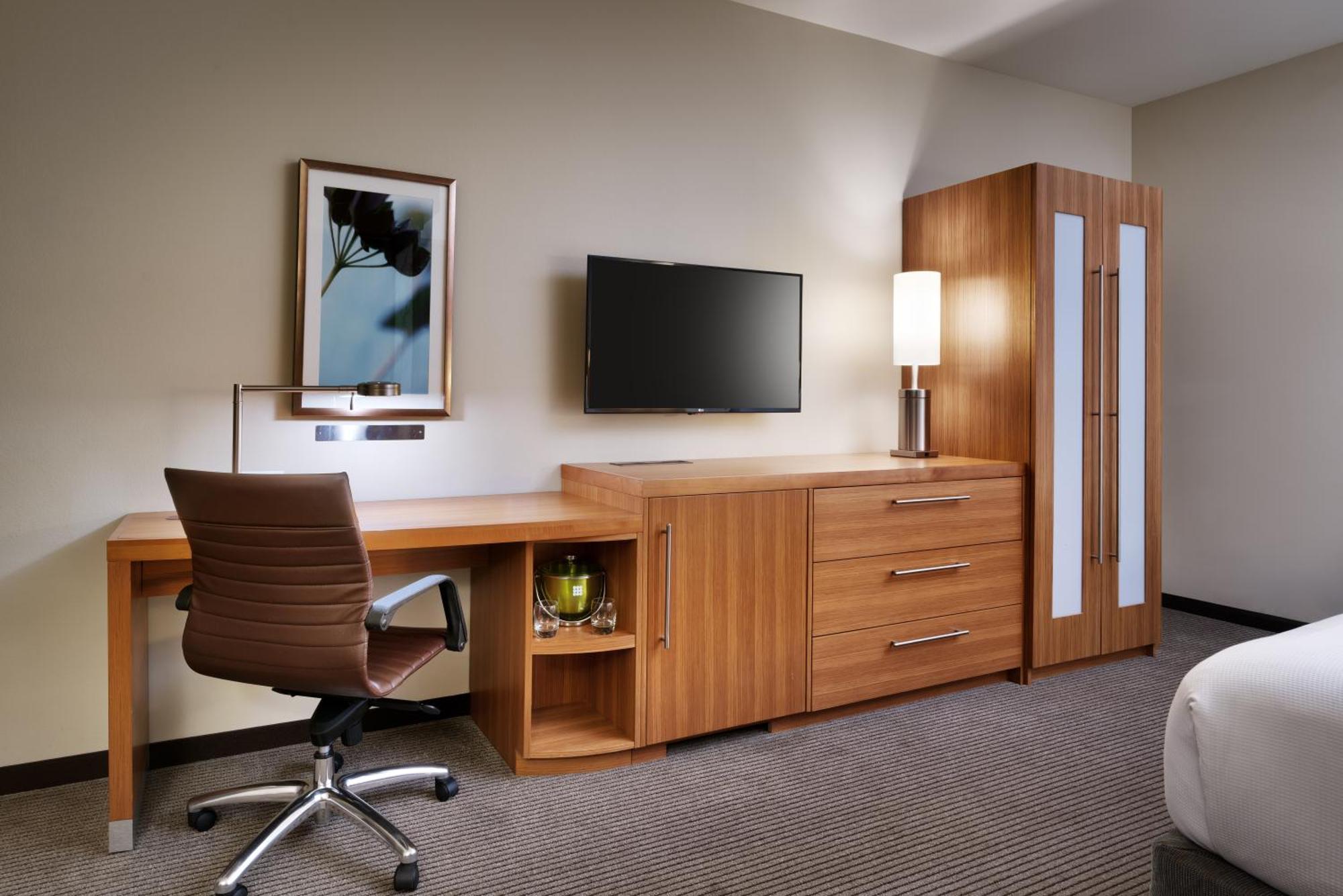 Queen Room with Two Queen Beds,1449369886:JPEG