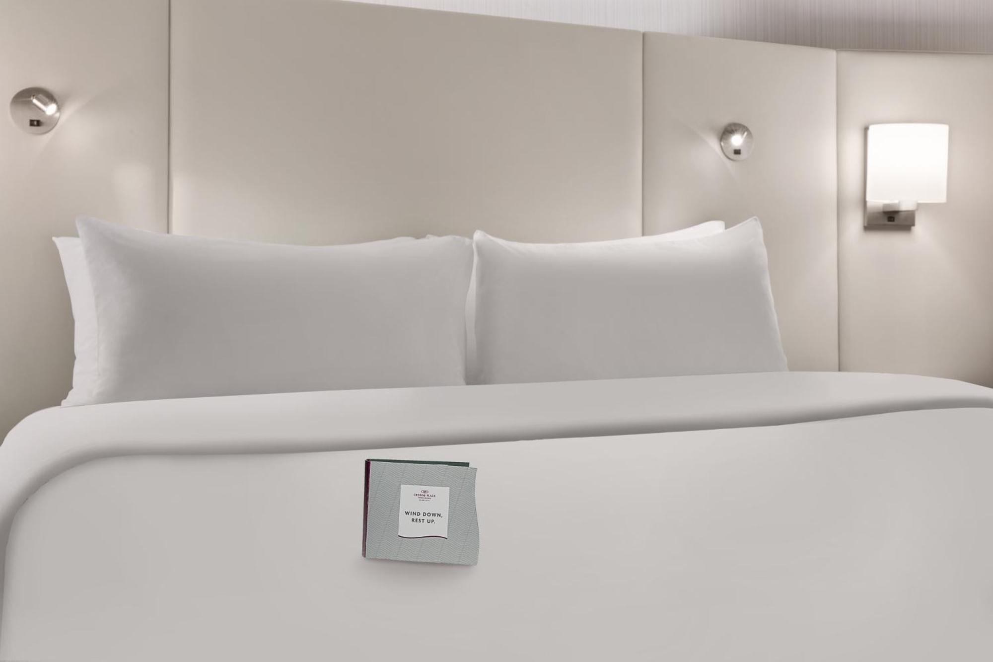 Standard King Room with Mobility Accessible Roll-In Shower