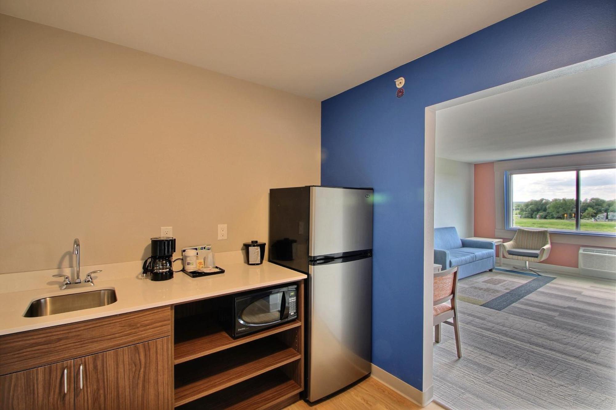 King Suite with Mobility Accessible Roll-In Shower