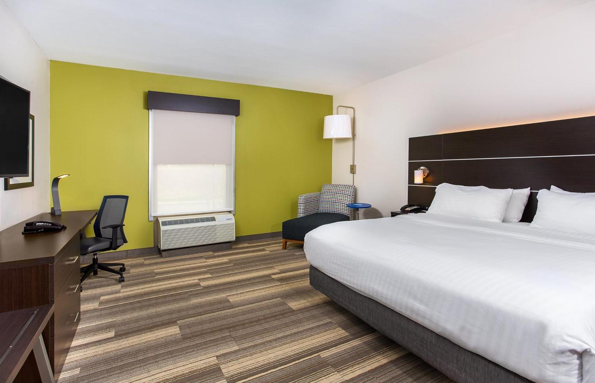 Standard King Room
