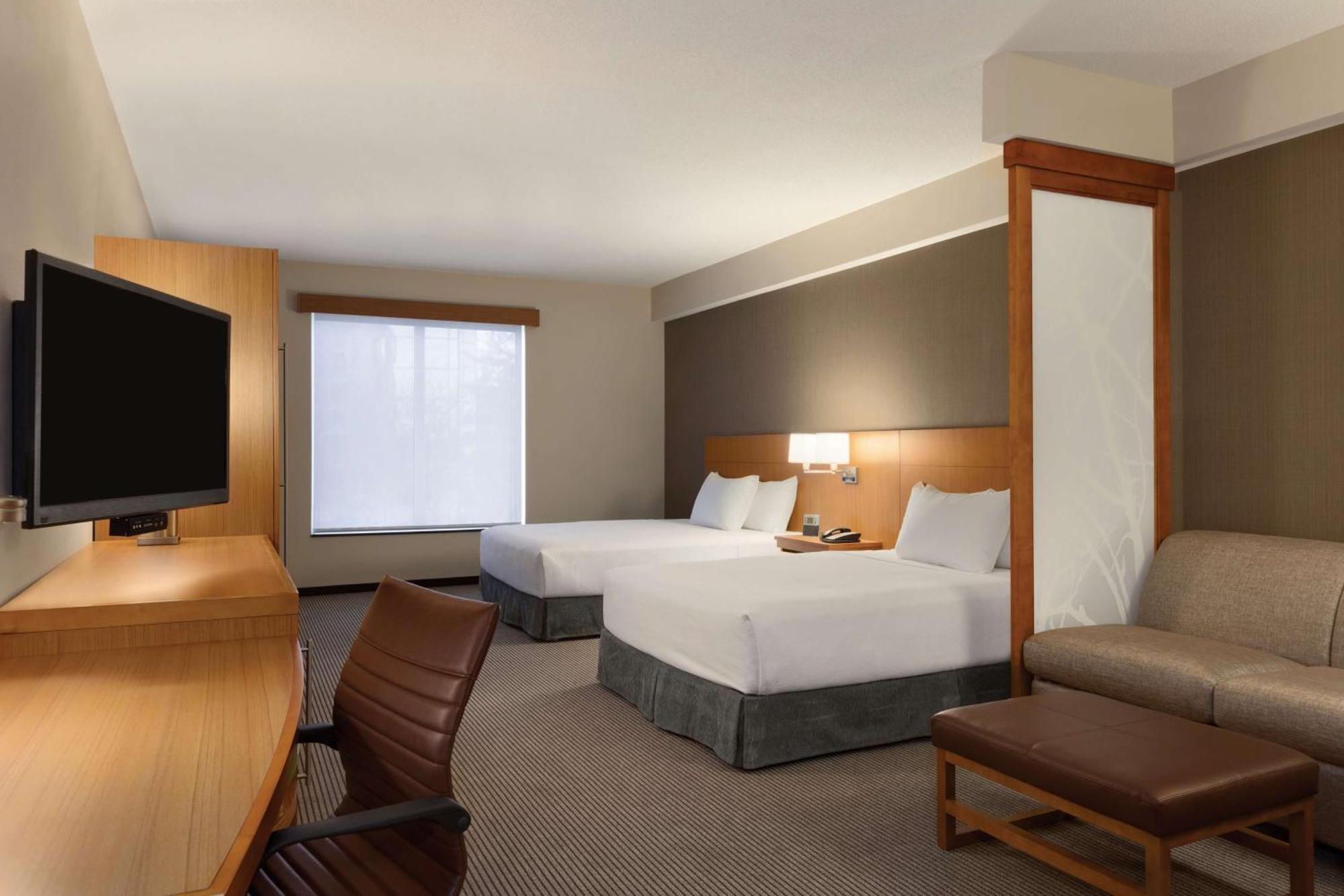 Queen Room with Two Queen Beds and Sofa Bed