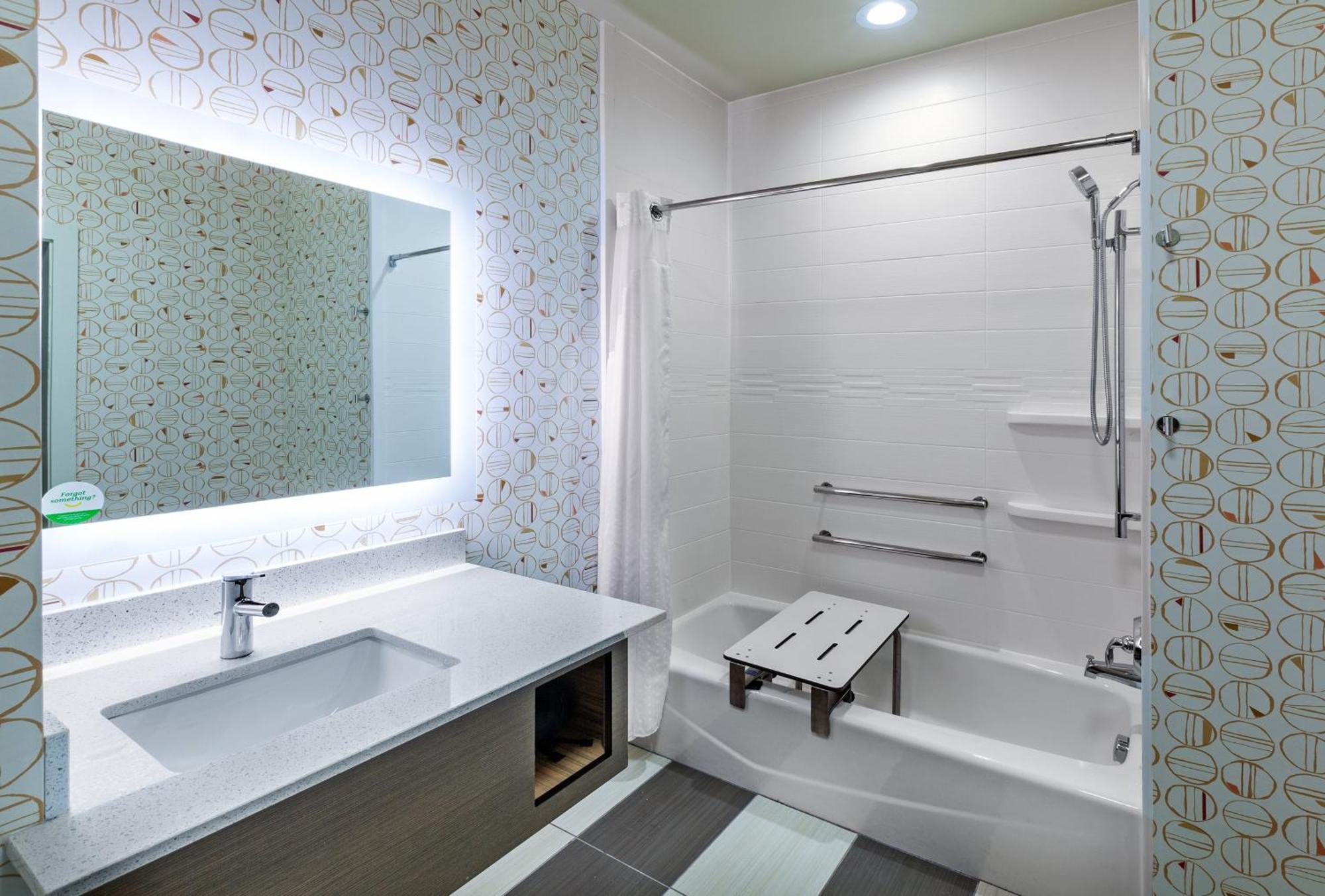 Room with Two Beds - Hearing Accessible - Non-Smoking,1458689854:JPEG