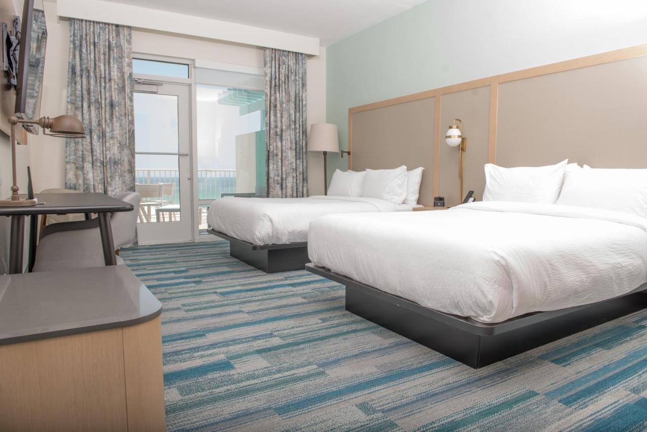 Queen Room with Two Queen Beds and Extended Balcony - Beachfront