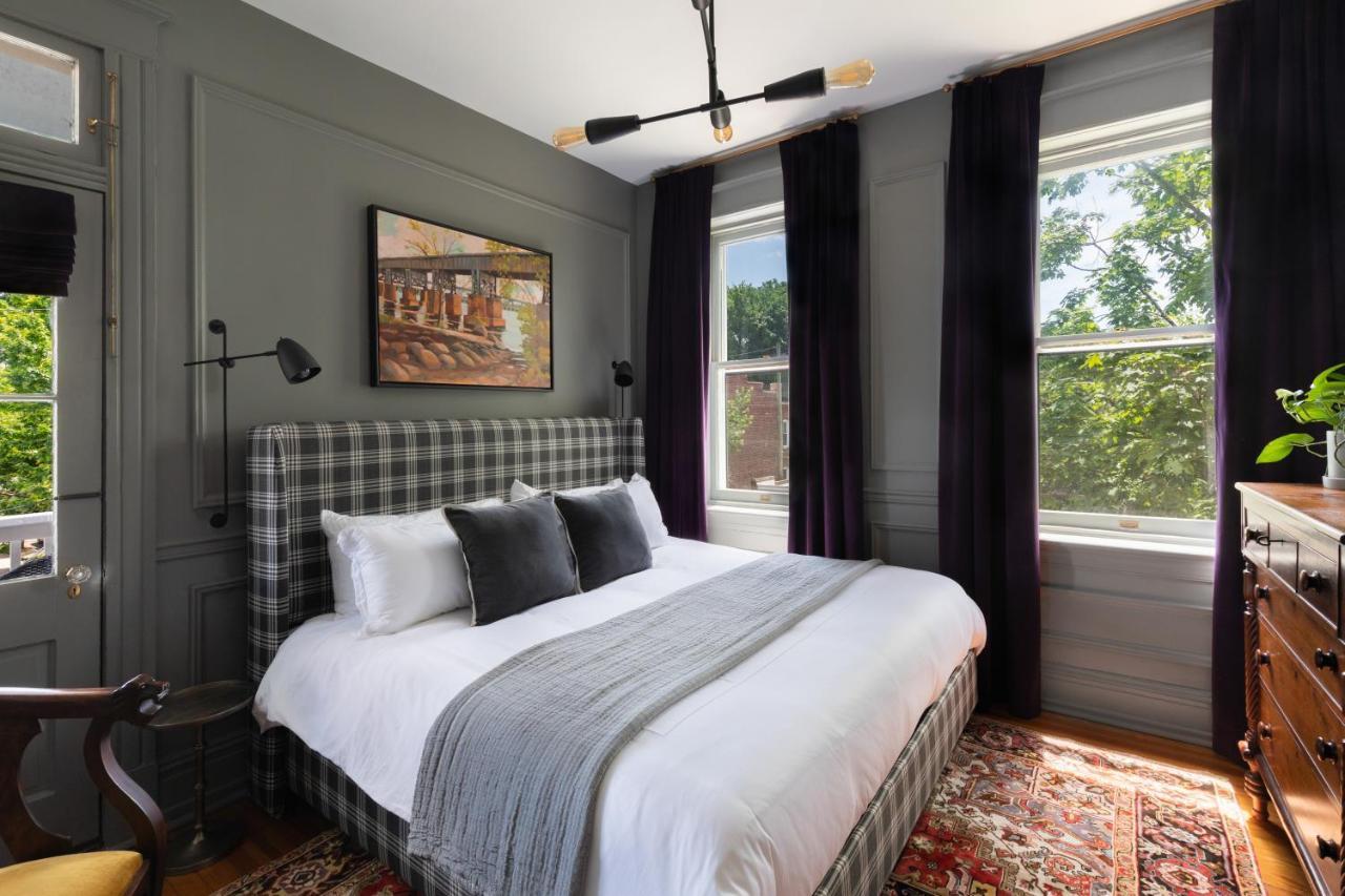 King Room with Balcony