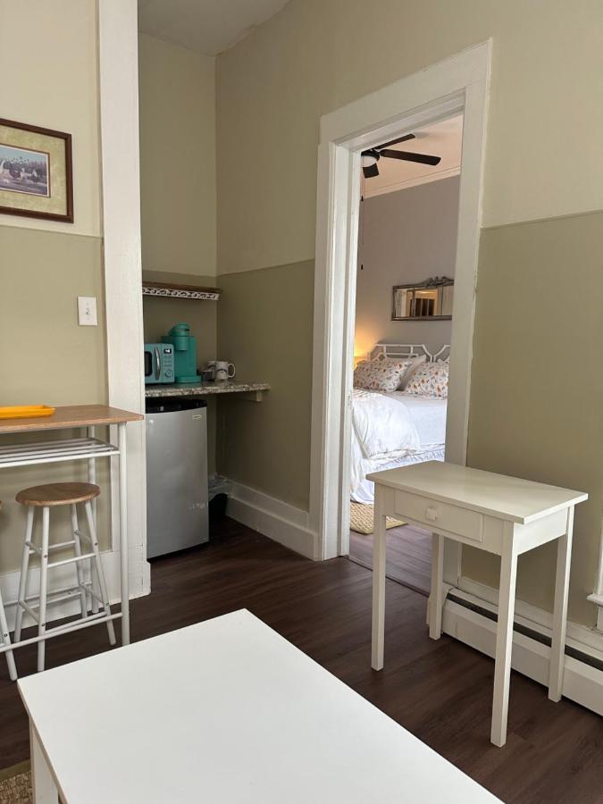 Deluxe King Suite