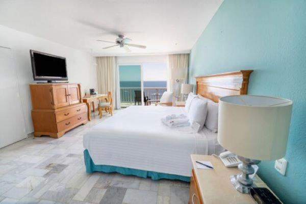 Deluxe King Suite,1498491322:JPEG