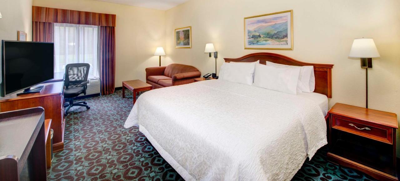 King Room - Hearing Access/Non-Smoking