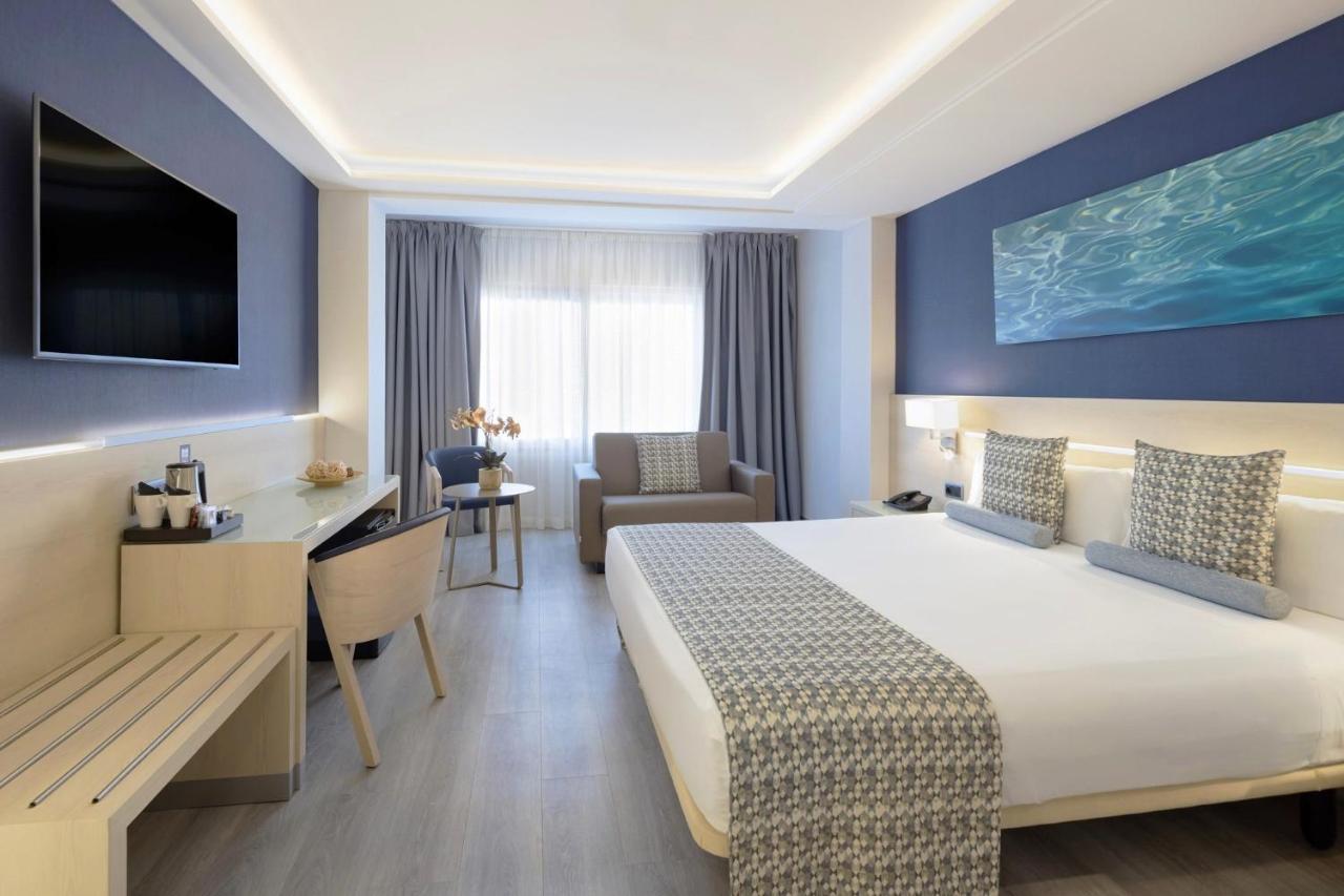 Triple Room with Lateral Sea View