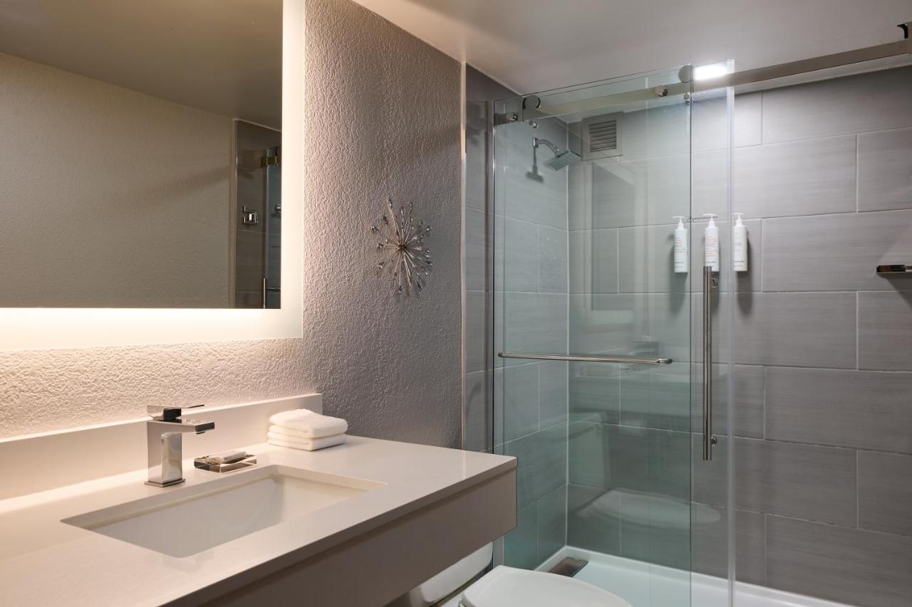 Double Room with Pool View - Ground Floor