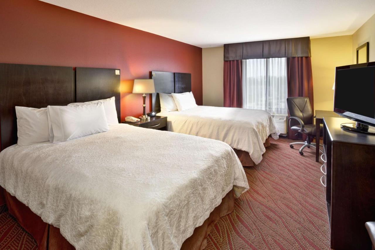 Queen Room with Two Queen Beds - Mobility and Hearing Access/Non-Smoking