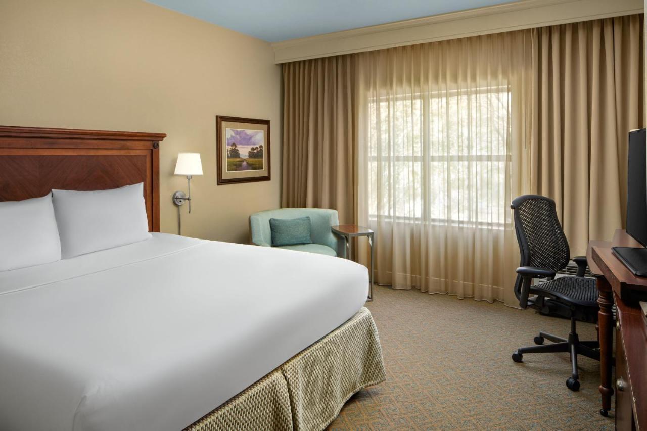 King Room with Sofa Bed