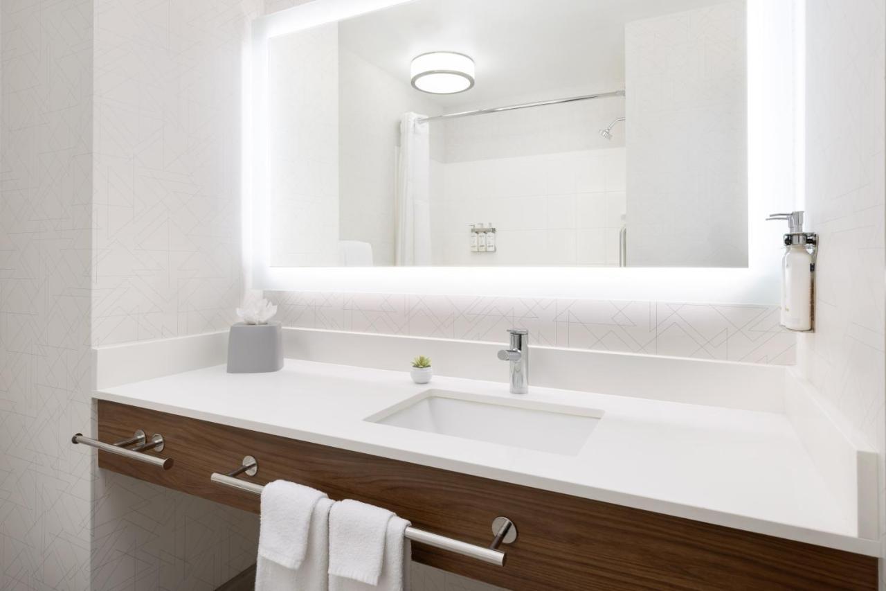 Standard Room,1498741927:JPEG