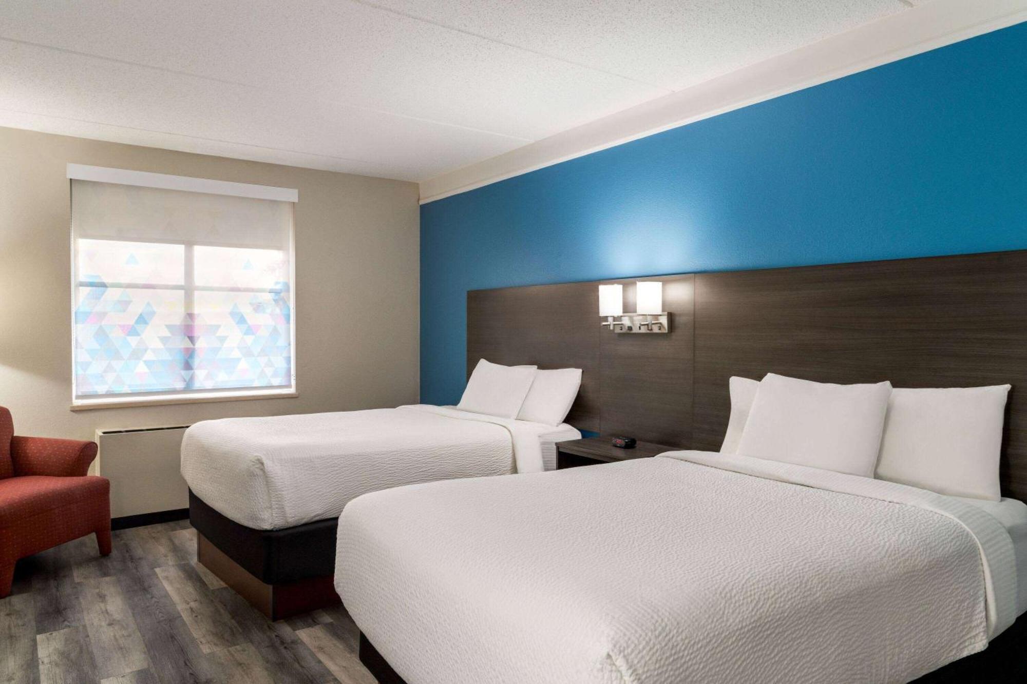 Double Room with Two Double Beds - Non-Smoking