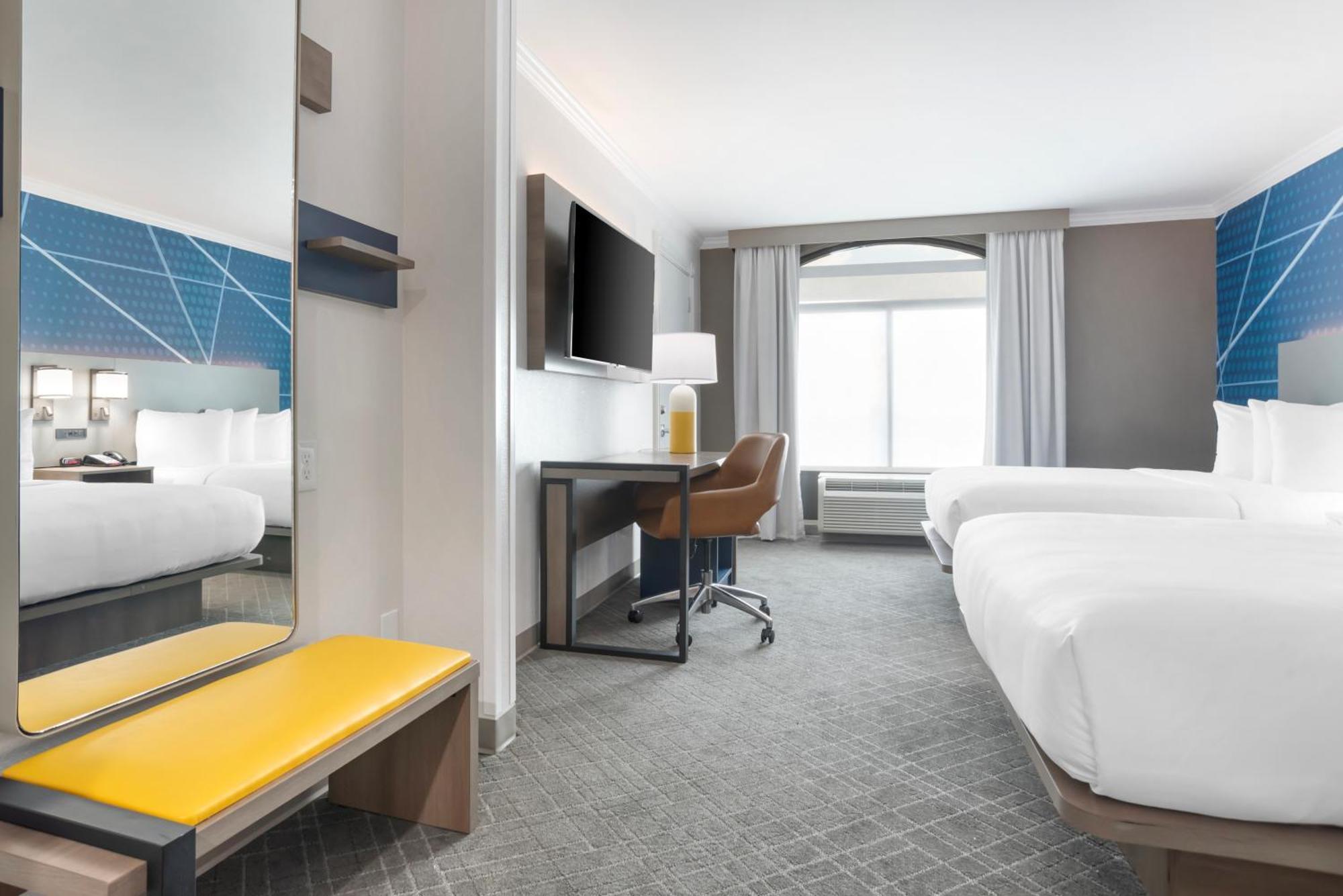 Standard Queen Room with Two Queen Beds - Non Smoking