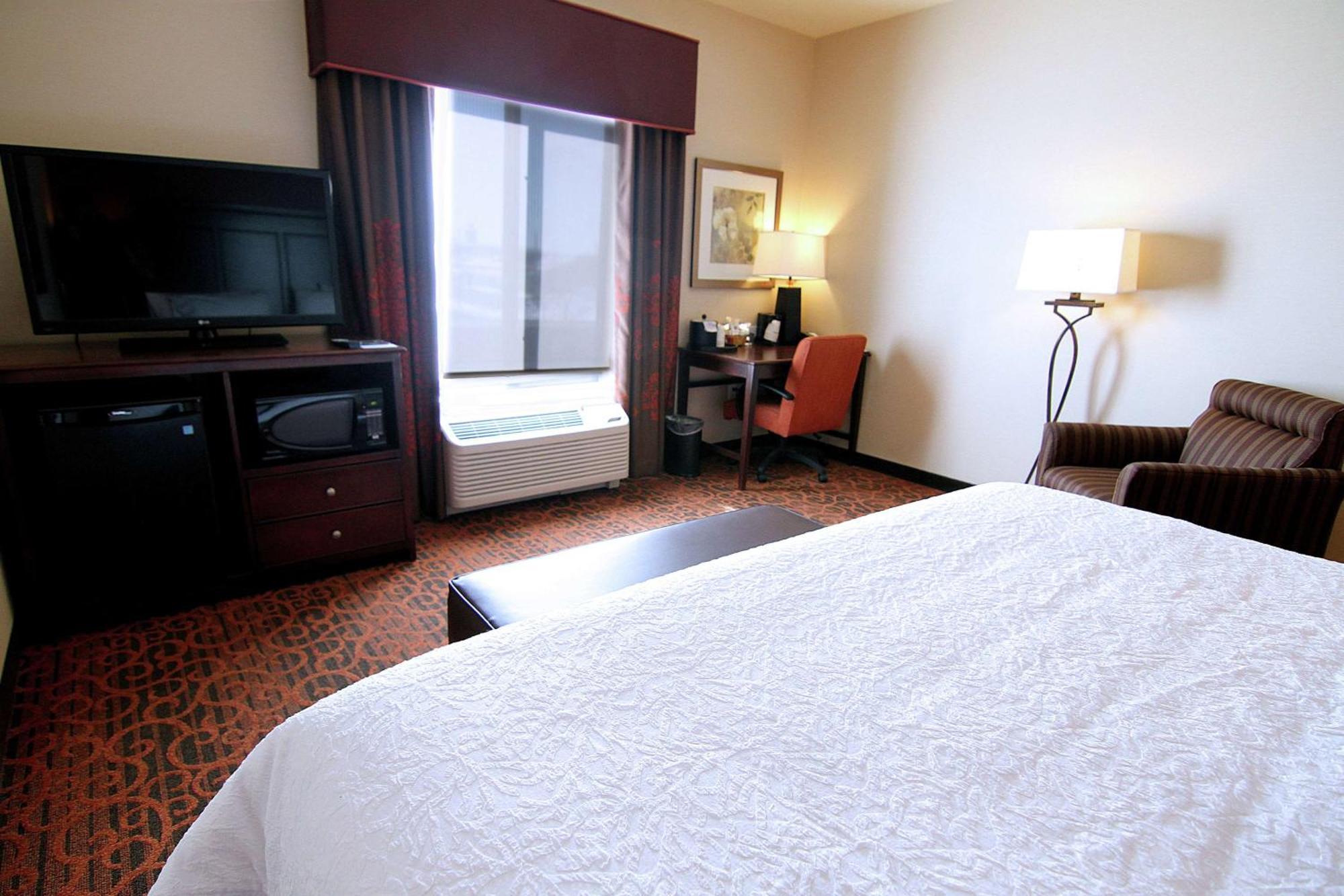 King Room with King Bed - Non-Smoking,1499876335:JPEG