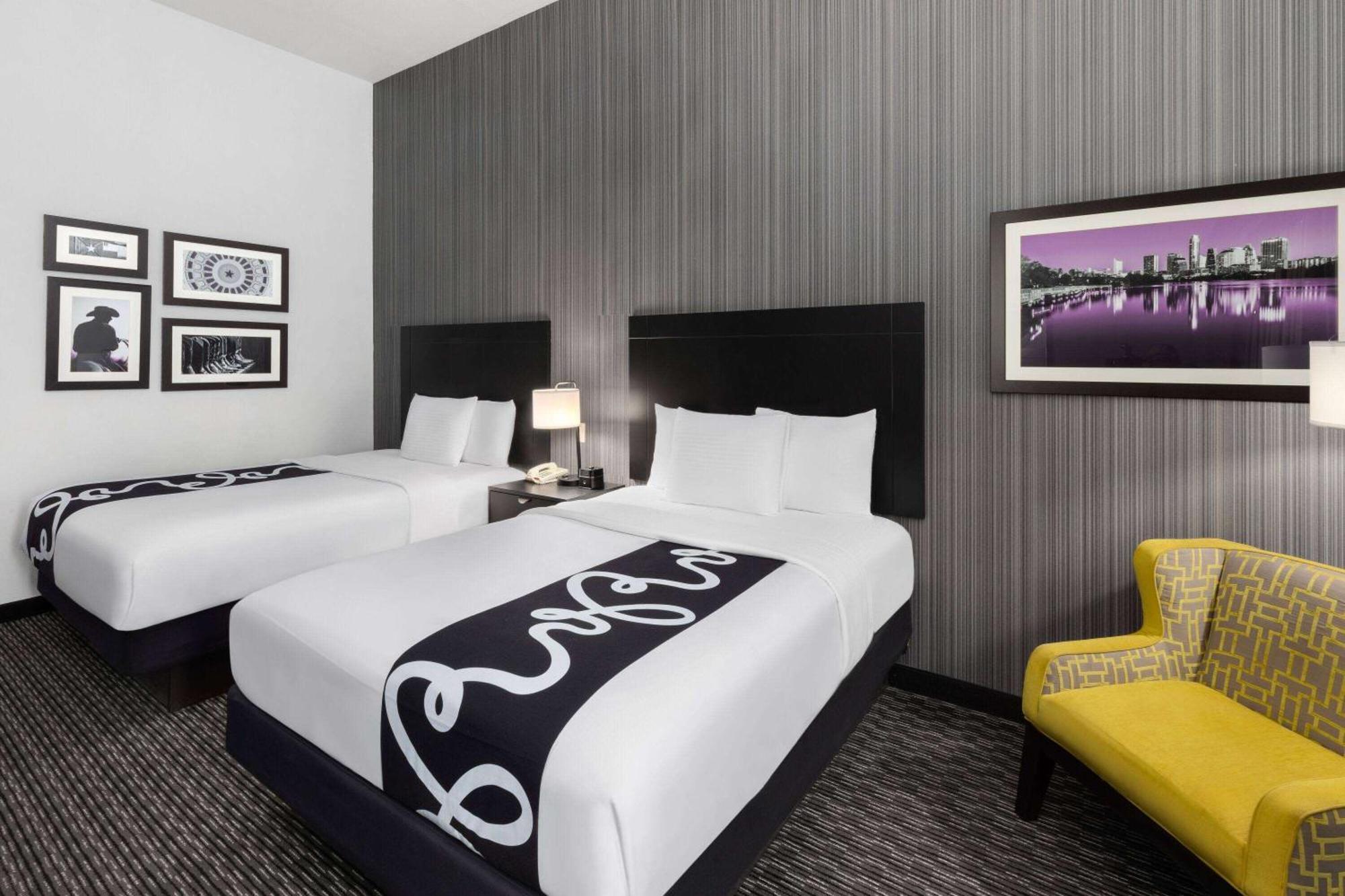 Queen Room with Two Queen Beds - Non-Smoking