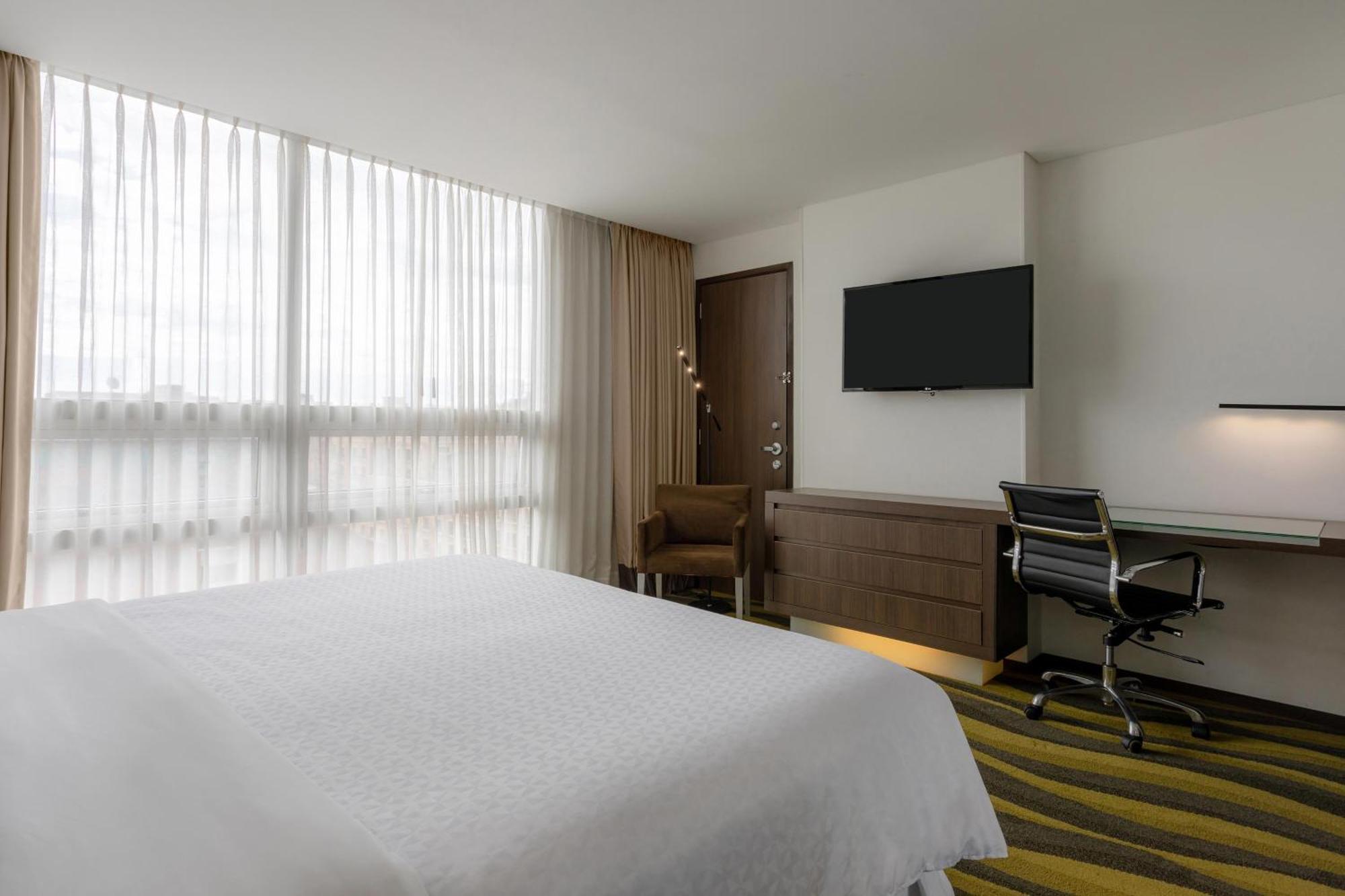 Standard King Room