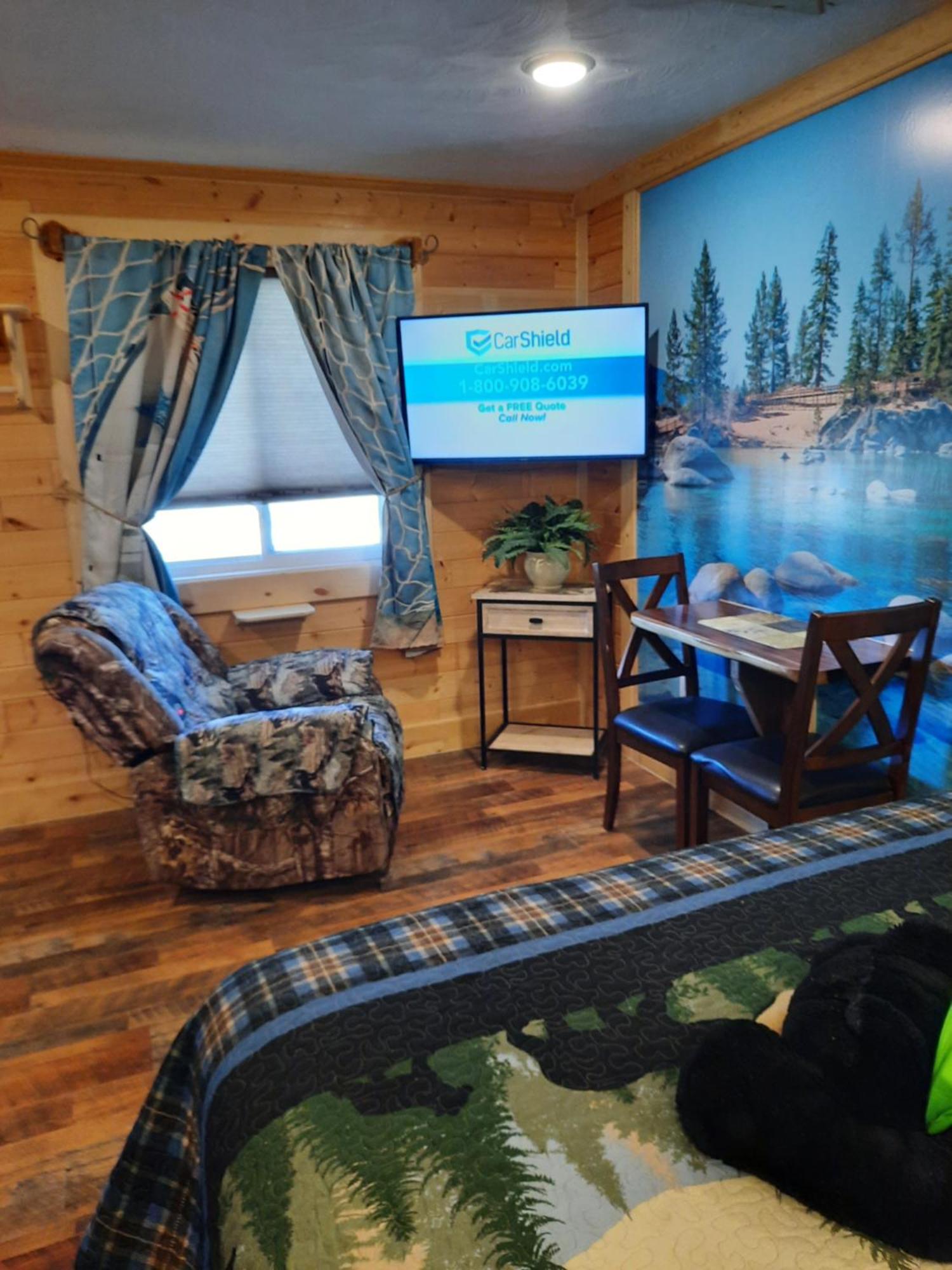 Queen Suite (Lake shore ),1501338817:JPEG