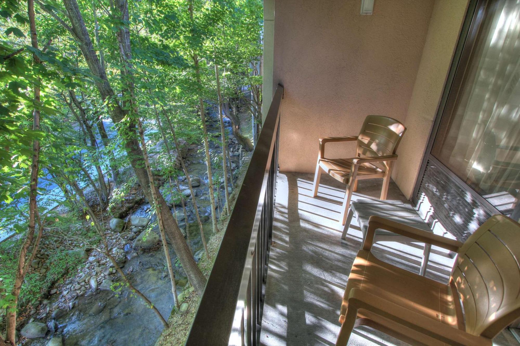 King Study with View - Non-Smoking,1664689592:JPEG