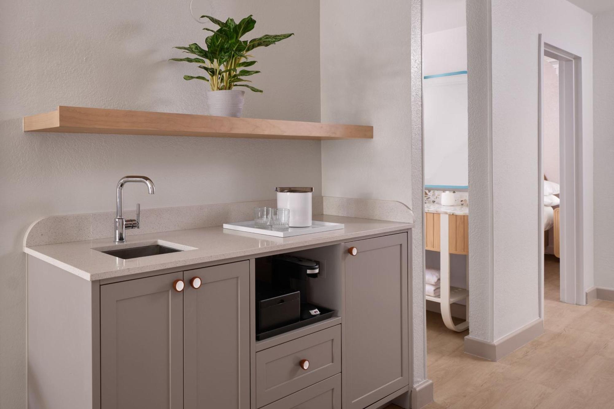 One-Bedroom Two Queen Beds Suite, Patio, Ground Floor, Poolside (Main Resort),1499707570:JPEG