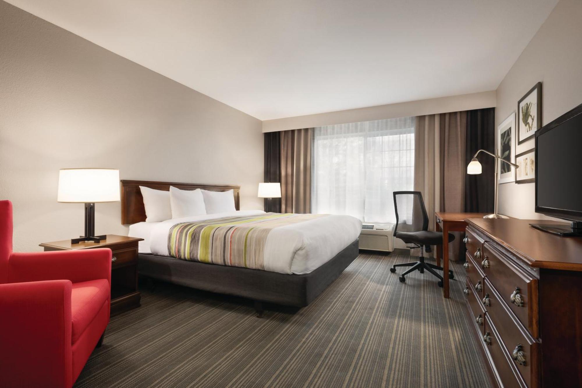 King Room with Roll-In Shower - Disability Access/Non Smoking,1601695950:JPEG