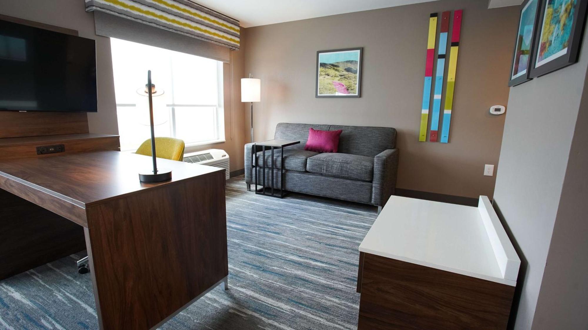 Queen Studio Suite with Two Queen Beds - Non-Smoking
