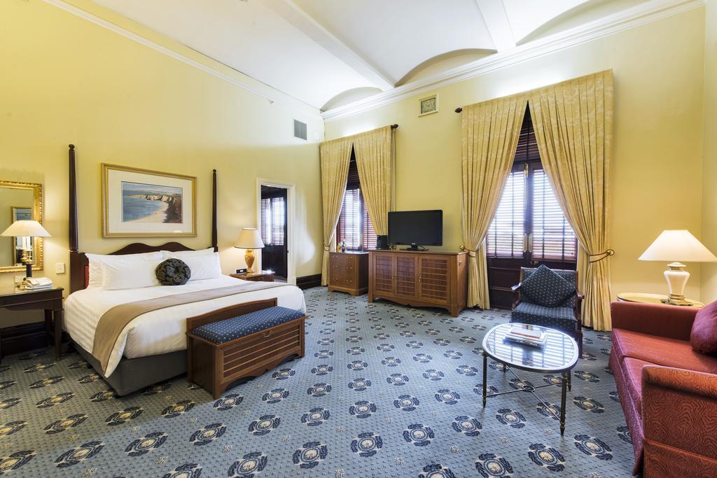 Parlour King Room